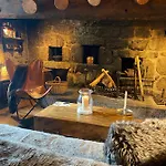 بيت للعطل La Maison De Paul En Aubrac - Lozere *