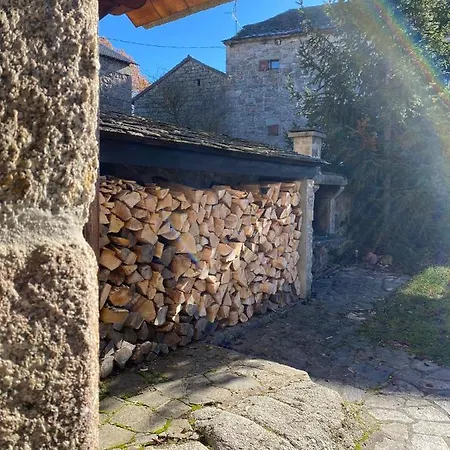 La Maison De Paul En Aubrac - Lozere *