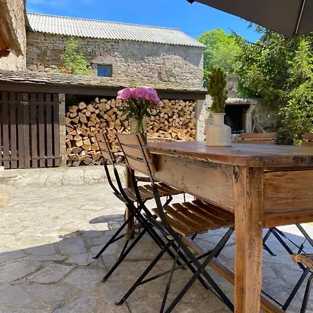 Holiday home La Maison De Paul En Aubrac - Lozere