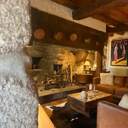 La Maison De Paul En Aubrac - Lozere *