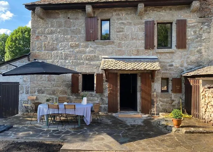 La Maison De Paul En Aubrac - Lozere
