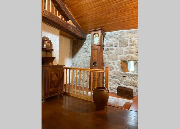 La Maison De Paul En Aubrac - Lozere * Fontans