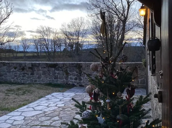 La Maison De Paul En Aubrac - Lozere * Fontans