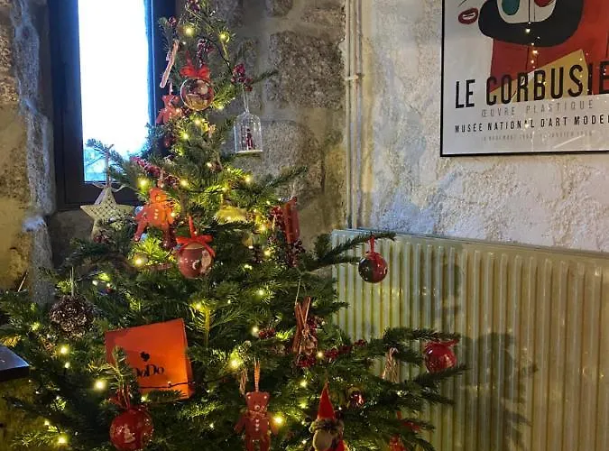 La Maison De Paul En Aubrac - Lozere Nyaraló Fontans