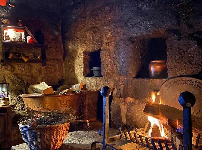 La Maison De Paul En Aubrac - Lozere Nyaraló