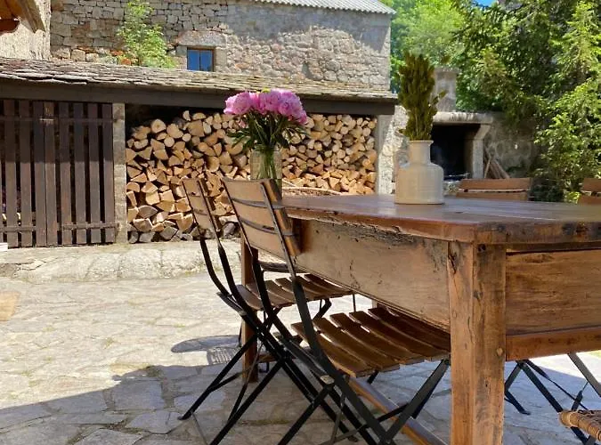 Nyaraló La Maison De Paul En Aubrac - Lozere