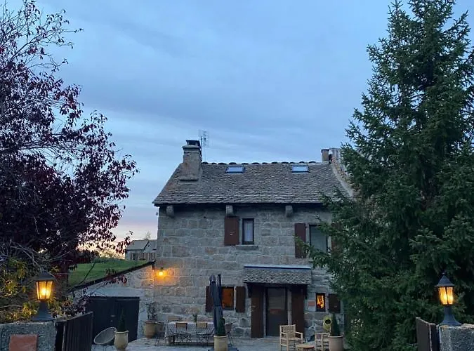 La Maison De Paul En Aubrac - Lozere Nyaraló Fontans