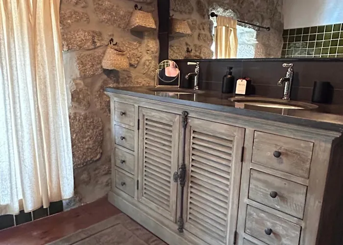 La Maison De Paul En Aubrac - Lozere